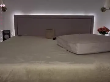 french_riv1era live performer