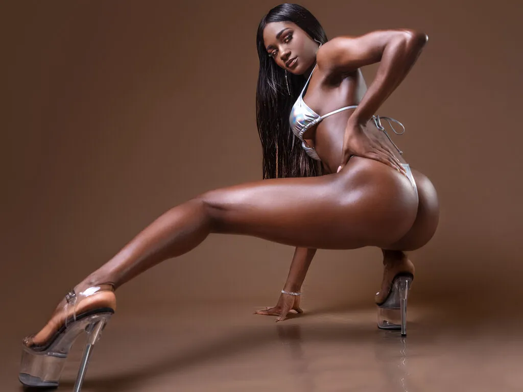 IvyGrime live performer